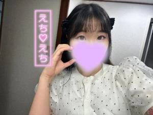 なこ 22歳