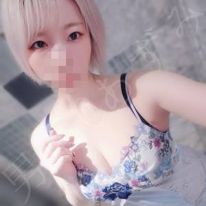 あずみ 24歳