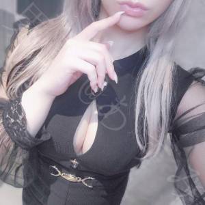 あずみ 24歳