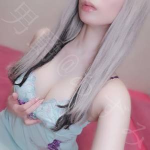 あずみ 24歳