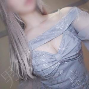 あずみ 24歳