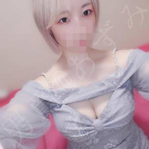 あずみ 24歳