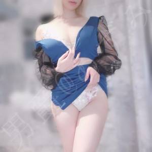 あずみ 24歳