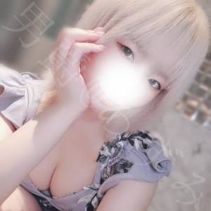 あずみ 24歳