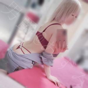 あずみ 24歳