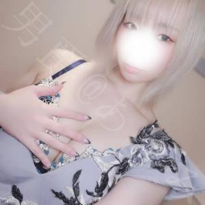 あずみ 24歳