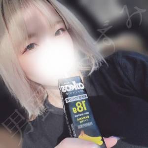 あずみ 24歳