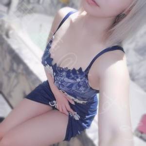 あずみ 24歳