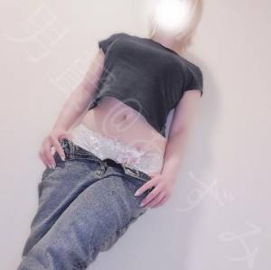 あずみ 24歳