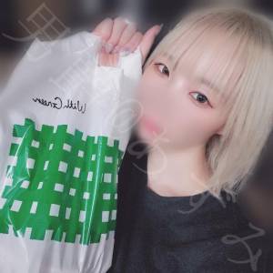 あずみ 24歳