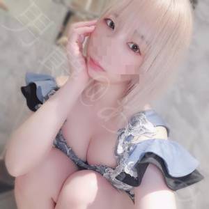 あずみ 24歳