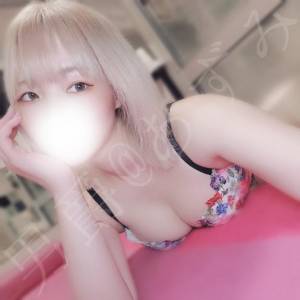あずみ 24歳