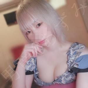 あずみ 24歳