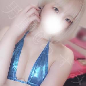 あずみ 24歳