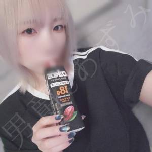 あずみ 24歳