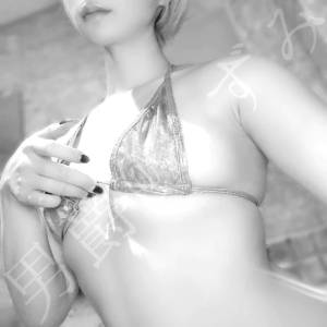 あずみ 24歳