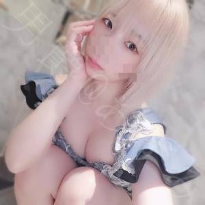 あずみ 24歳