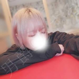 あずみ 24歳