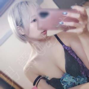 あずみ 24歳