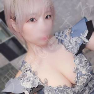 あずみ 24歳