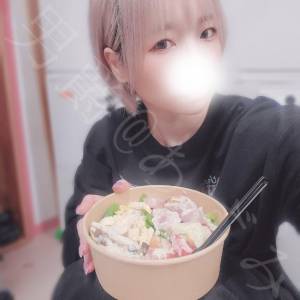 あずみ 24歳