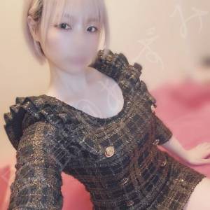あずみ 24歳