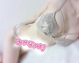 くらら 23歳
