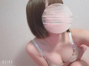 ななみ 23歳