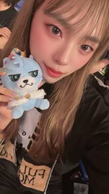 あや 23歳