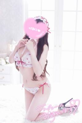 ねおん 22歳