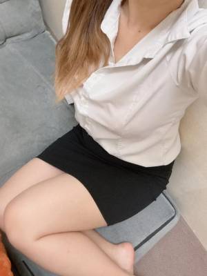 西原りょうか 27歳