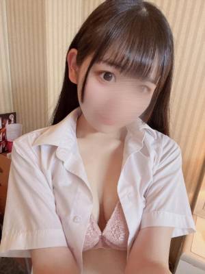 りこ 20歳