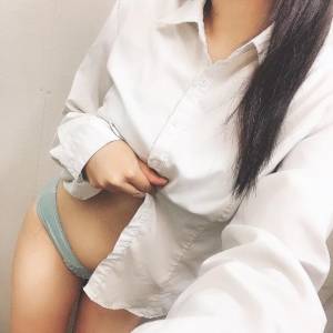 みく 21歳