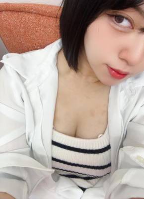 ゆい 22歳