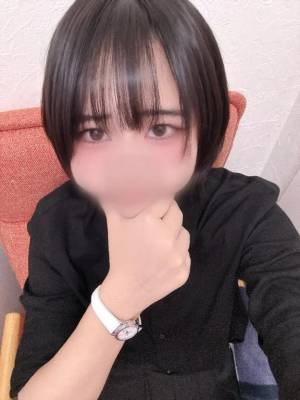まこ 18歳