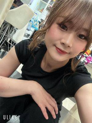 ネオン 26歳
