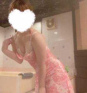 ヒナコ 23歳
