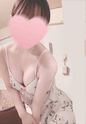 ヒナコ 23歳