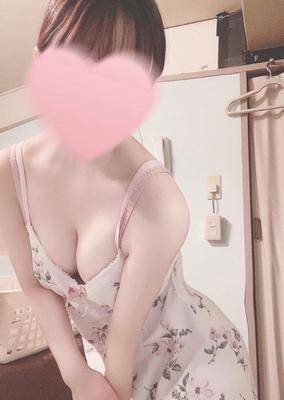 ヒナコ 23歳