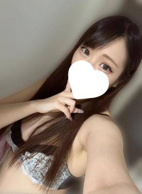 リノ 22歳