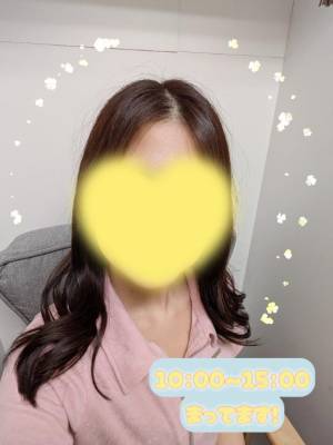しおり 23歳