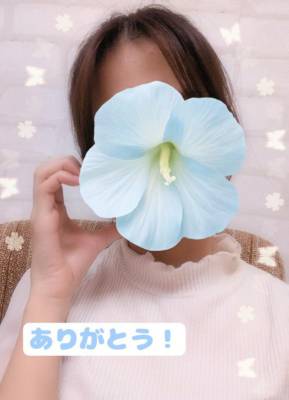 しおり 23歳
