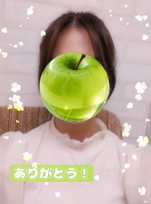 しおり 23歳