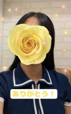 しおり 23歳