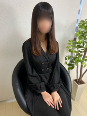 奈々 25歳
