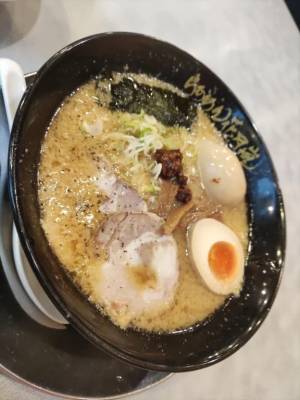 佐々木あいり 25歳