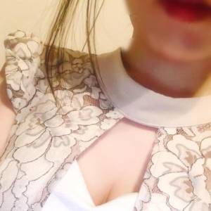 アノ 18歳