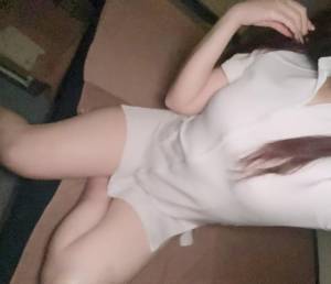 アノ 18歳