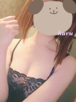 はる 23歳