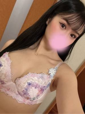 ひな 23歳